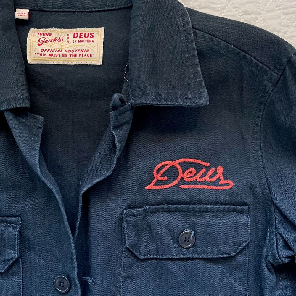 DEUS EX MACHINA SHIRT JACKET — SIZE SMALL